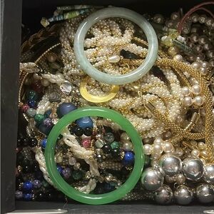 Vintage-modern jewels sale low start 💍✨